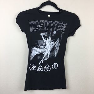 Led Zeppelin graphic tee size small.